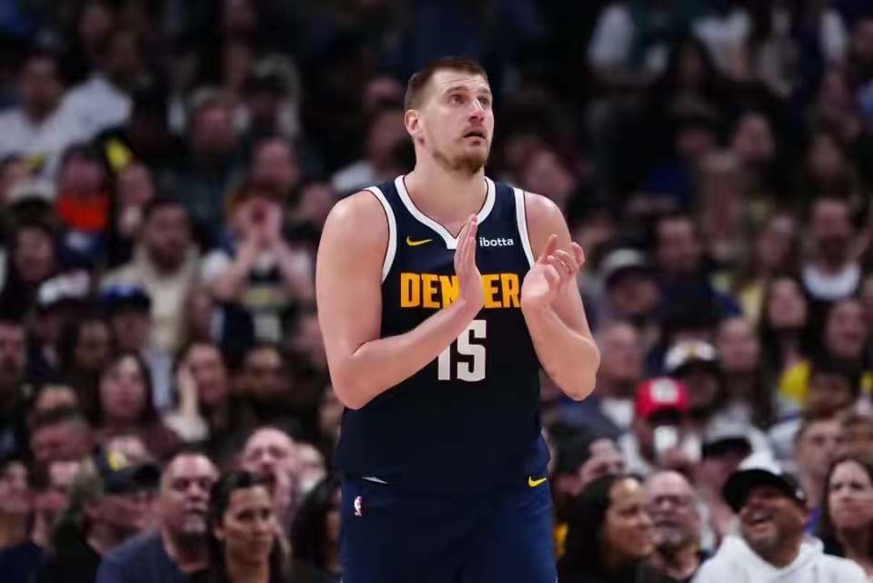 抢下篮板, inews, 他生涯至今 抢下篮板, inews, 他生涯至今