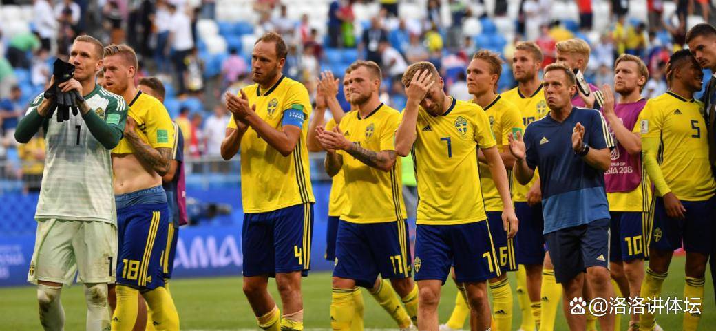 却尴尬至极, 部联赛中 却尴尬至极, 部联赛中